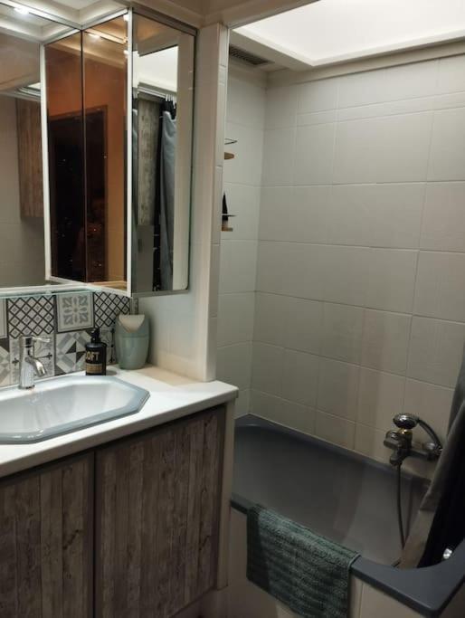 Charmant Appartement 3 Pieces Mandelieu 外观 照片